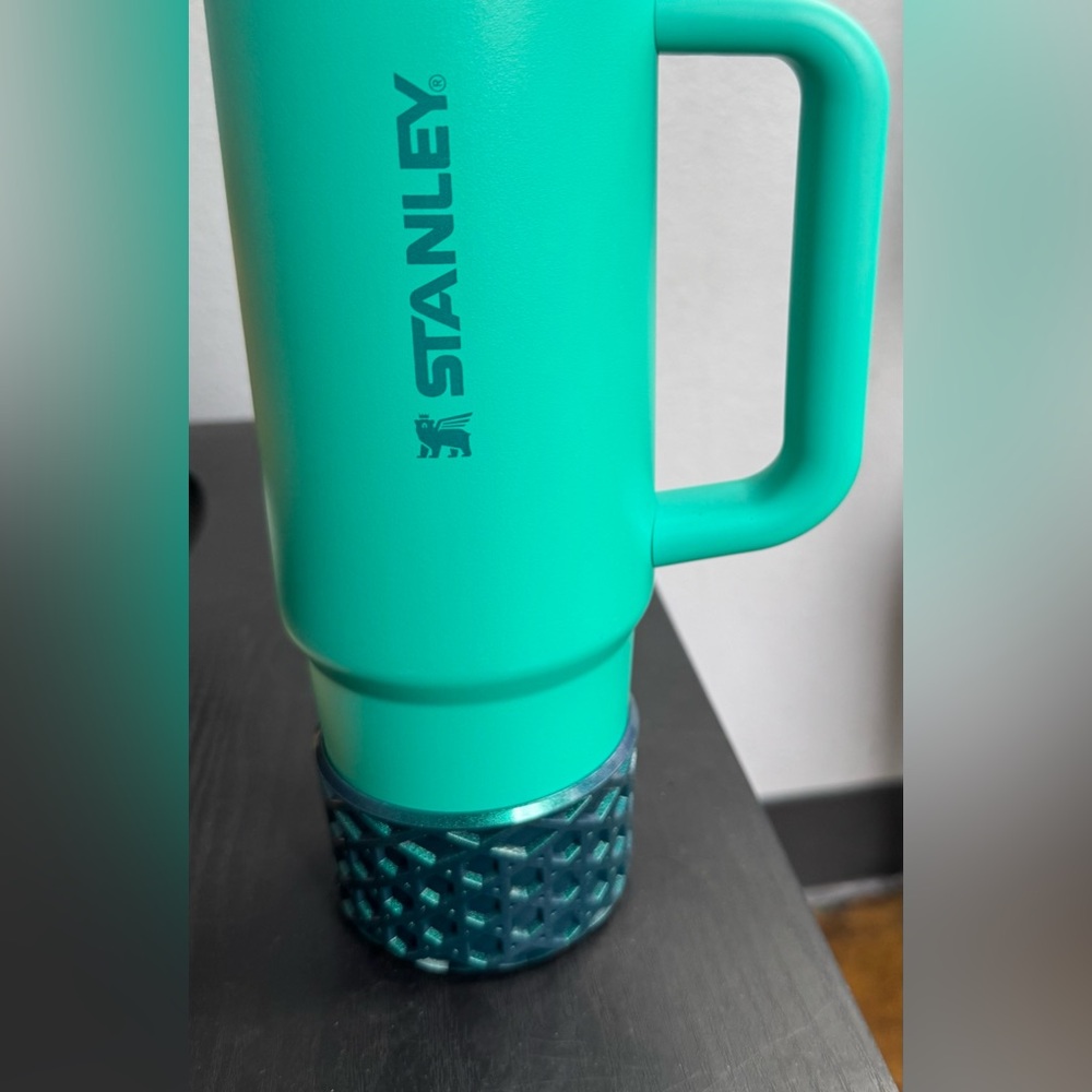 Teal Glow Waffle Silicone Boot Bumper Stanley Hydrojug Owala